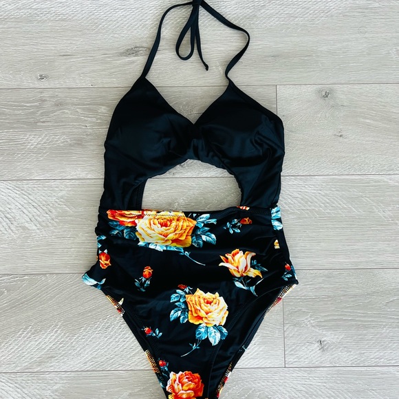 Cupshe Black Floral Print Halter Tummy Control One Piece Swim Suit - Picture 6 of 6
